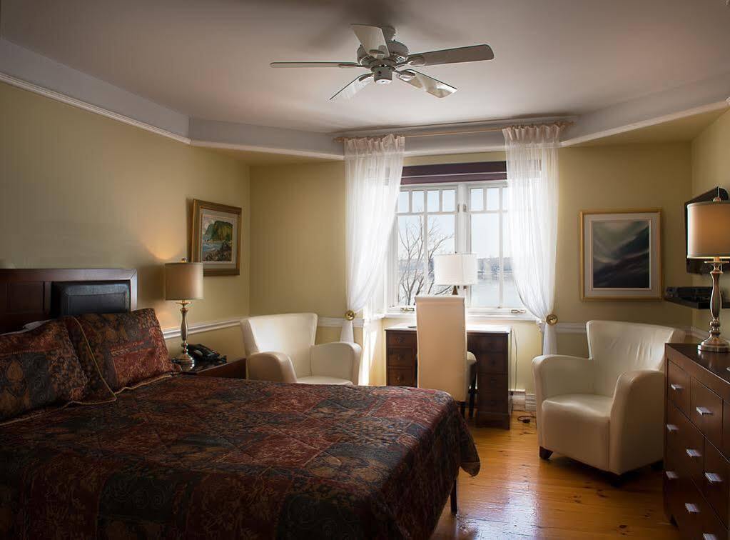 Goeliche Hotel Et Appartement Saint-Laurent-de-l'ile d'Orleans Exterior foto